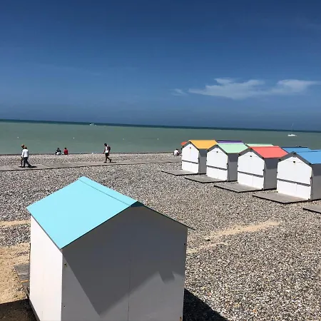 Studio 80 m de la mer et 300 m des commerces et 4 nuits minimum Le Tréport Extérieur photo